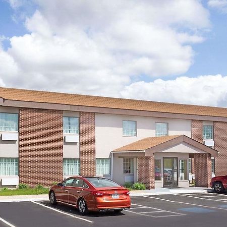 Baymont By Wyndham Beloit Hotel Luaran gambar