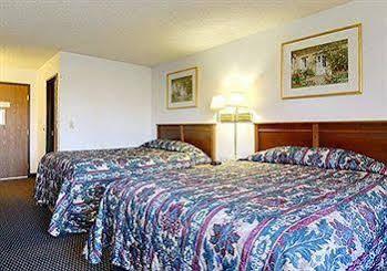 Baymont By Wyndham Beloit Hotel Luaran gambar