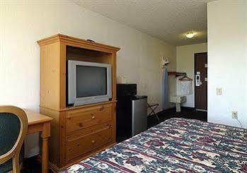Baymont By Wyndham Beloit Hotel Luaran gambar