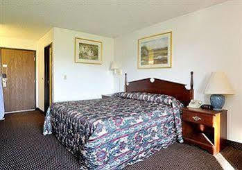 Baymont By Wyndham Beloit Hotel Luaran gambar