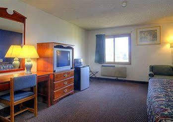 Baymont By Wyndham Beloit Hotel Luaran gambar